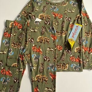 Cat & Jack Kids Pajama Set - Green with Animal Pattern